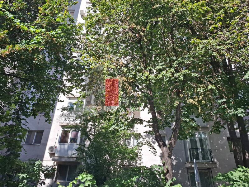 Piata Victoriei, Titulescu apartament